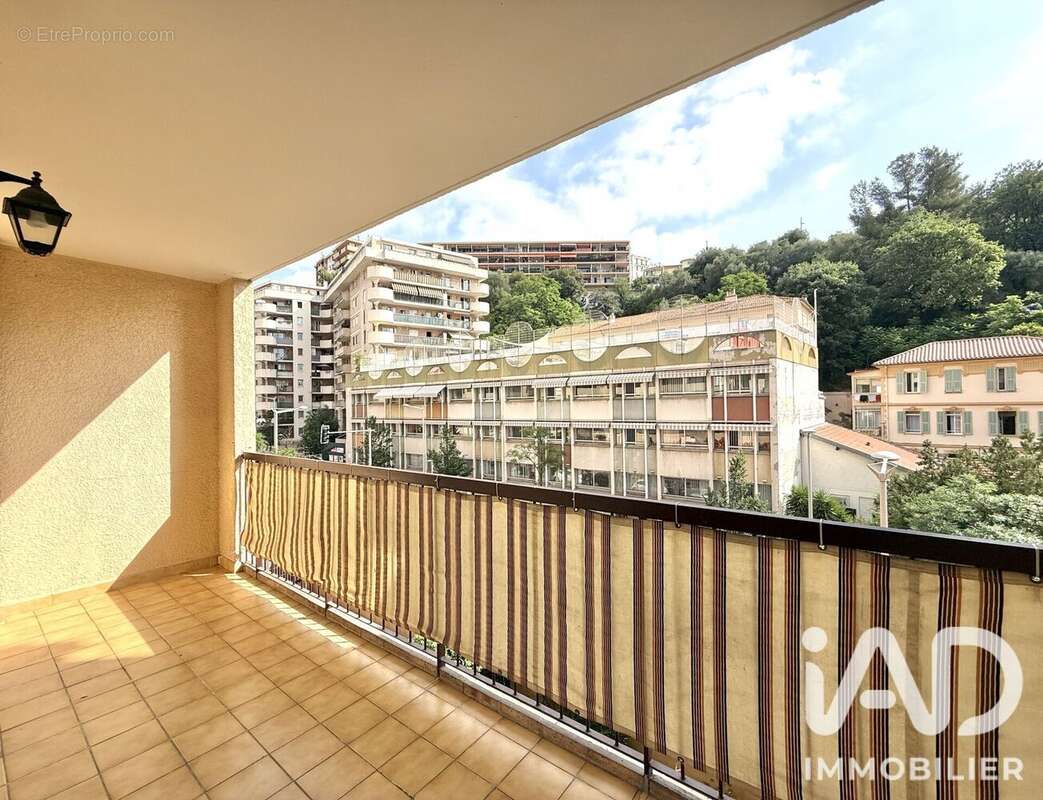 Appartement 63 m² à Nice  - photo 2