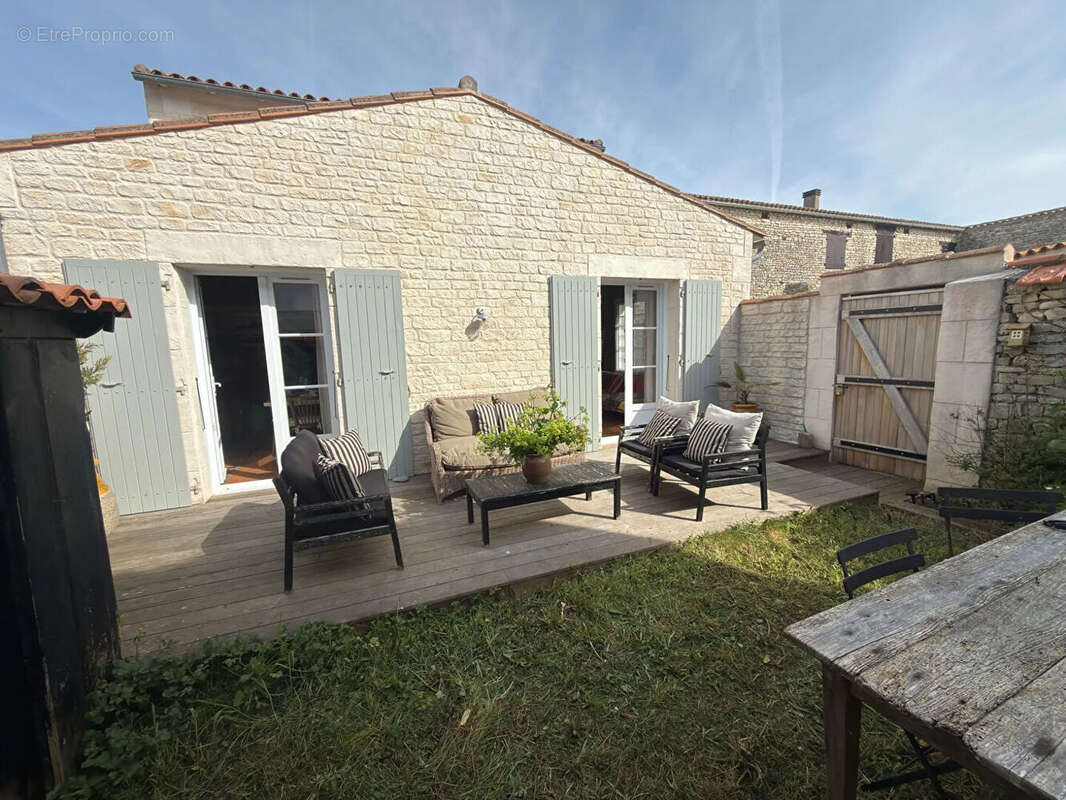 Maison à LA COUARDE-SUR-MER