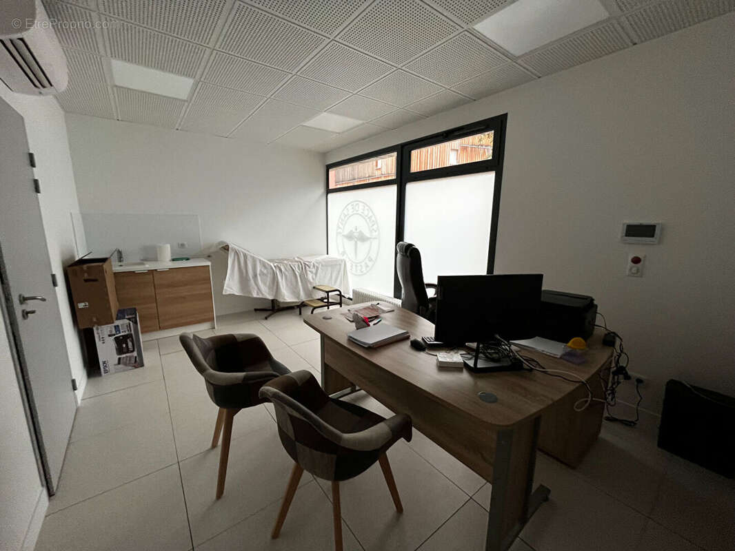 Commerce à LIMEIL-BREVANNES