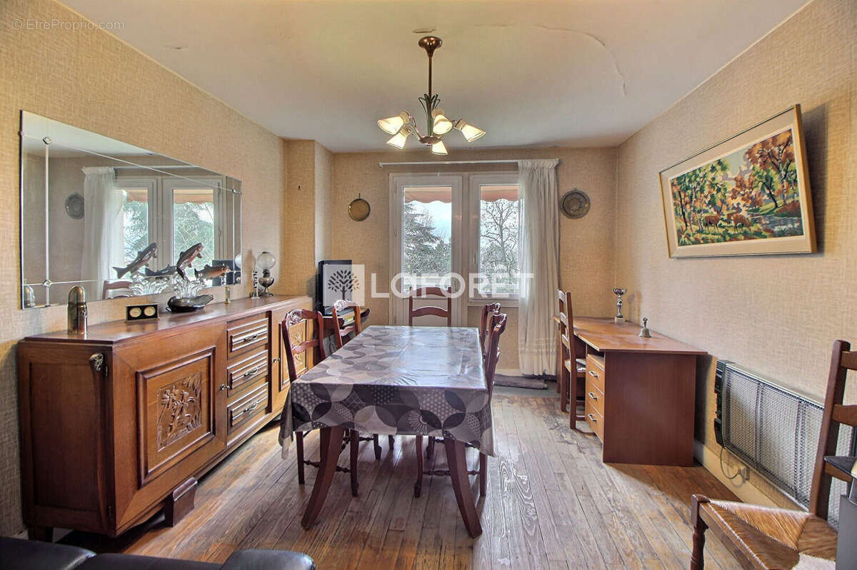 Appartement à SURESNES