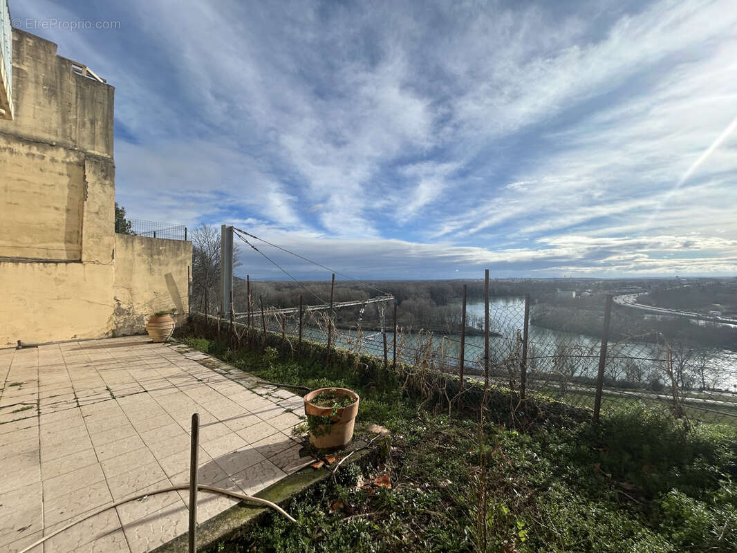 Maison à CALUIRE-ET-CUIRE