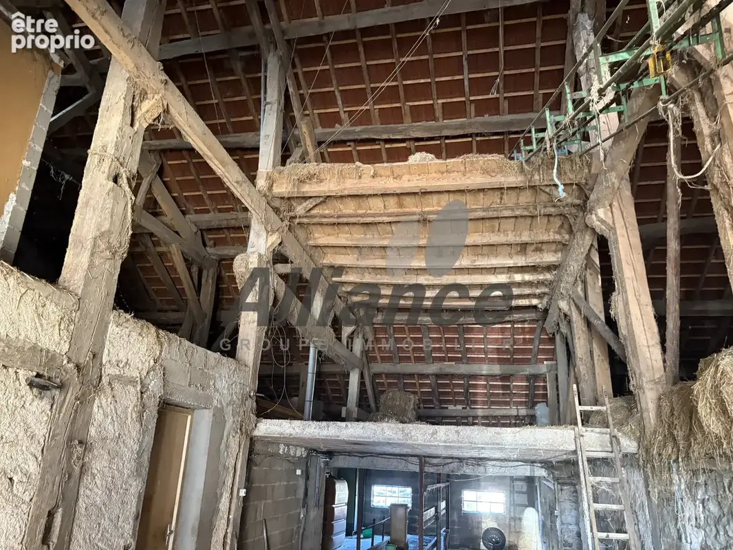 Ferme  avec  dependances  et  terrain  centre   village    ailloncourt - photo 26