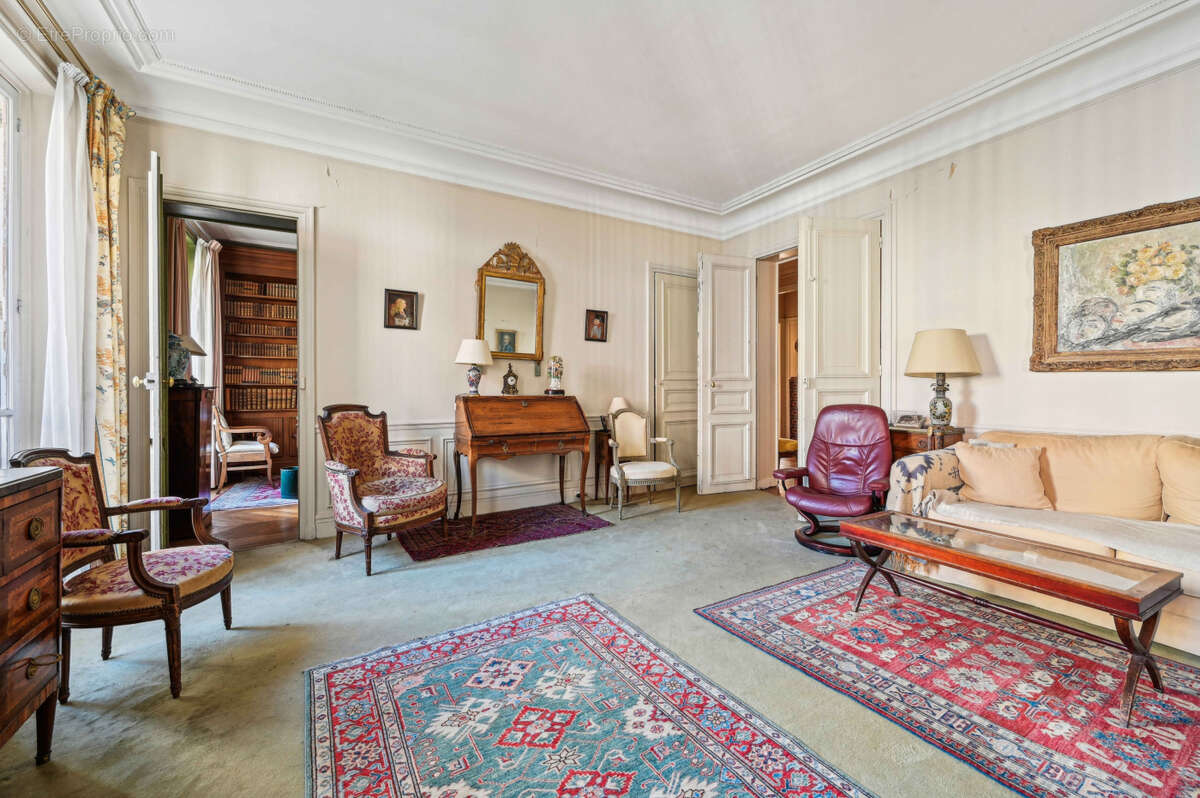 Appartement à PARIS-5E