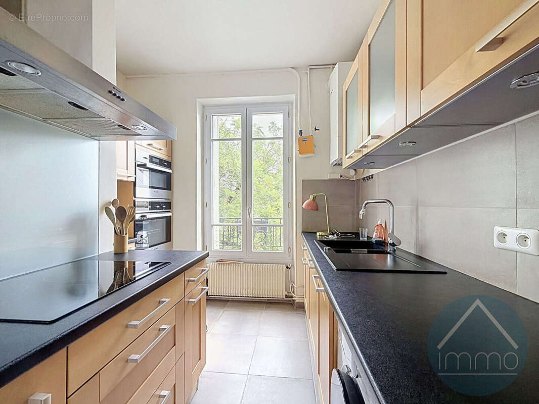 Appartement à ASNIERES-SUR-SEINE
