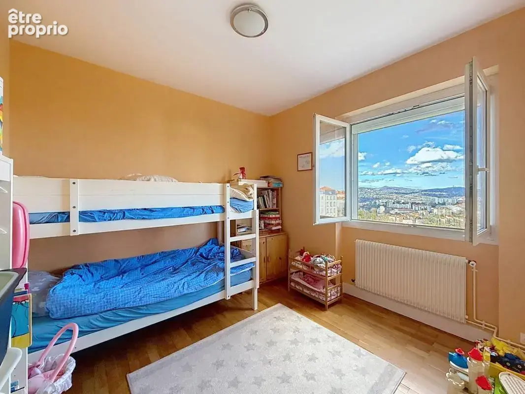 Appartement avec garage et caves - Vues exceptionnelles - 7ème étage - photo 17