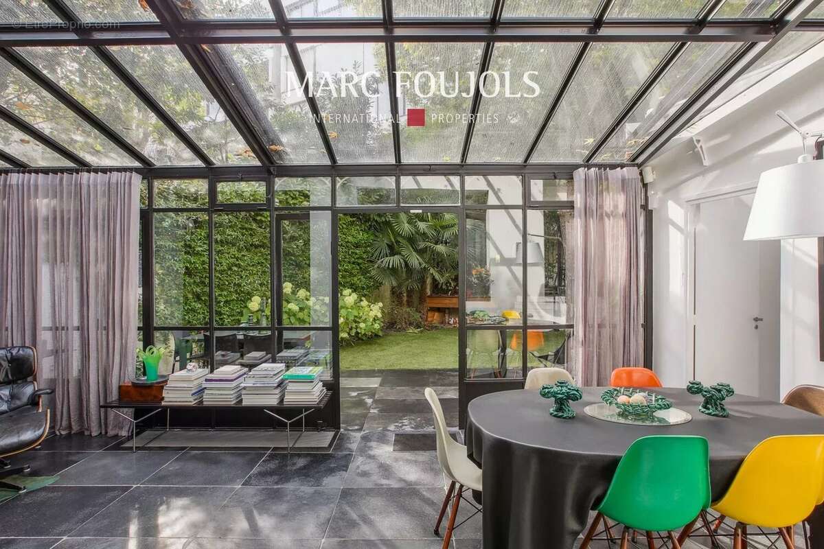 Maison à NEUILLY-SUR-SEINE