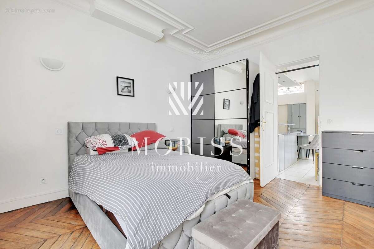 Appartement à PARIS-18E