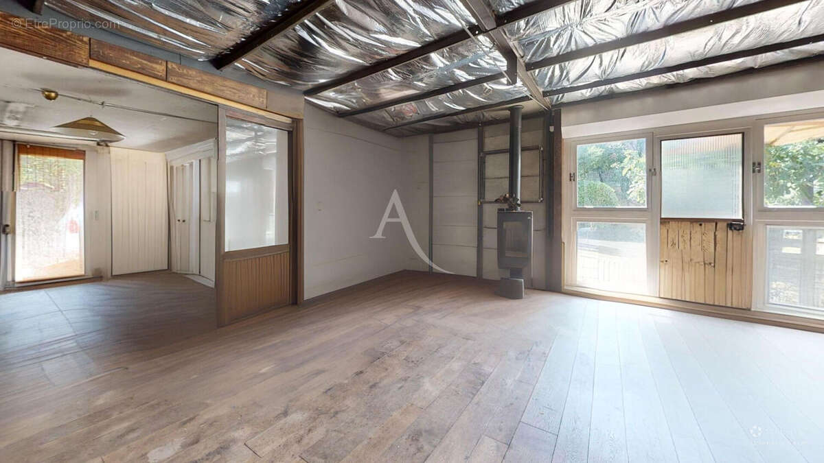 Un loft caché au coeur de neuilly-sur-marne, une propriété hors normes aux volumes exceptionnels - photo 17