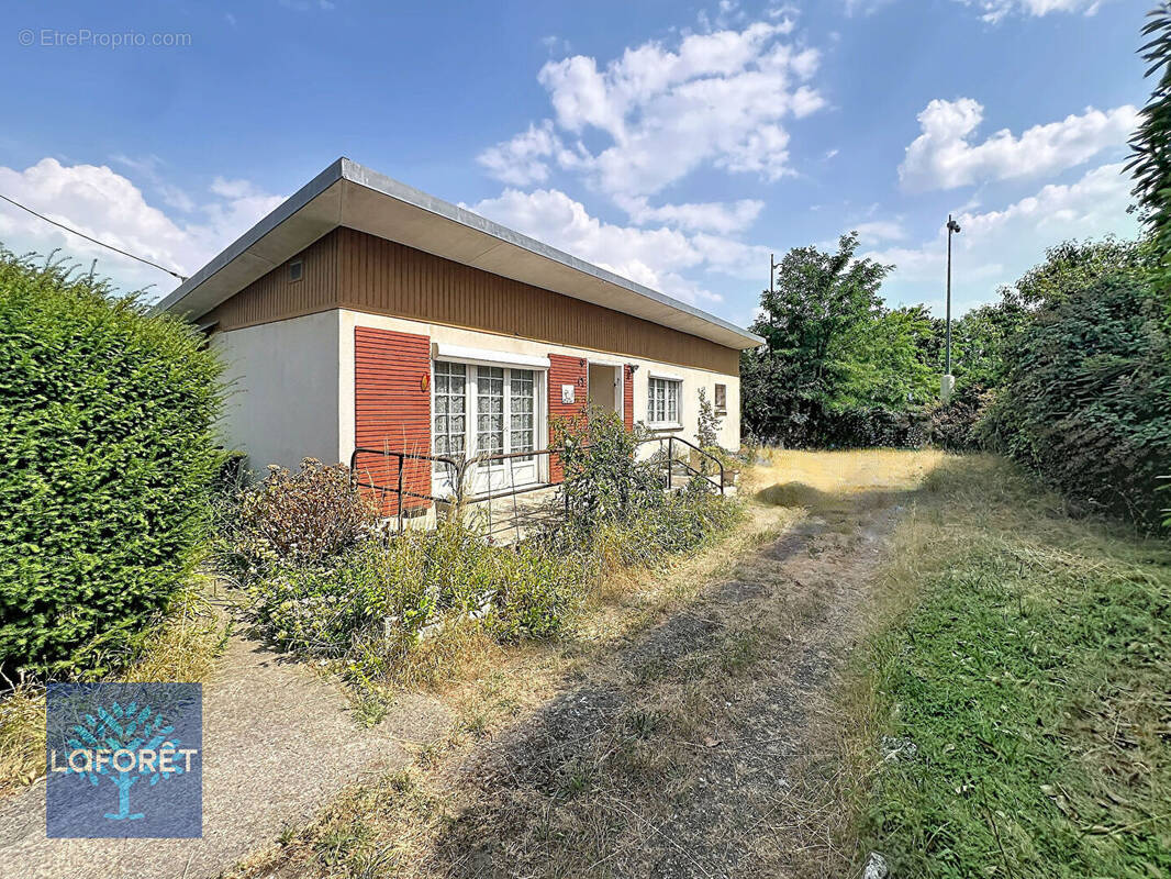 Maison à CORBEIL-ESSONNES