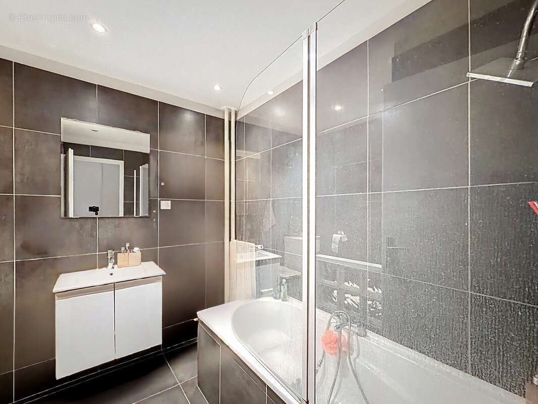 Appartement à LYON-9E