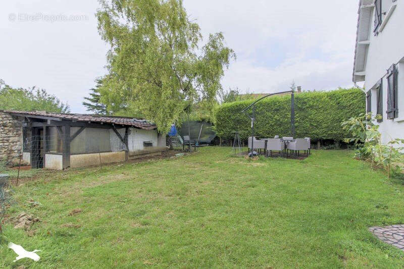 Maison à NESLES-LA-VALLEE