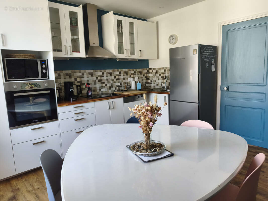 Splendide T2 de 49 m2 entièrement rénové et bien situé - photo 8