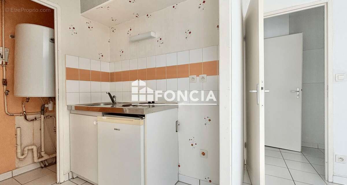 Appartement avec balcon - parking - residence de 2006 - photo 4