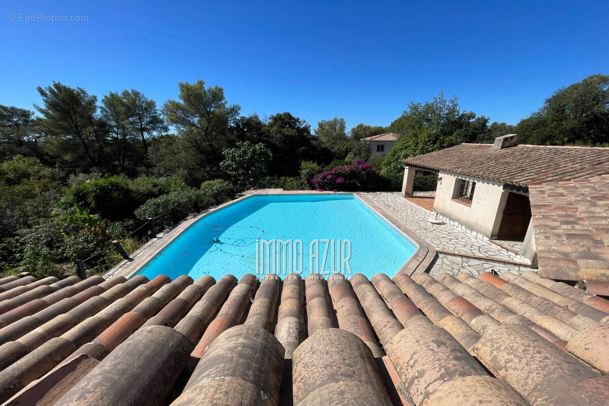 Maison à TOURRETTES-SUR-LOUP