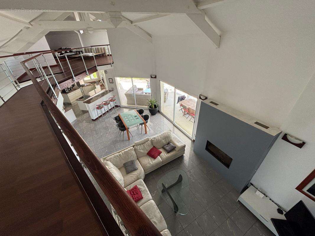 Maison à OUSSE