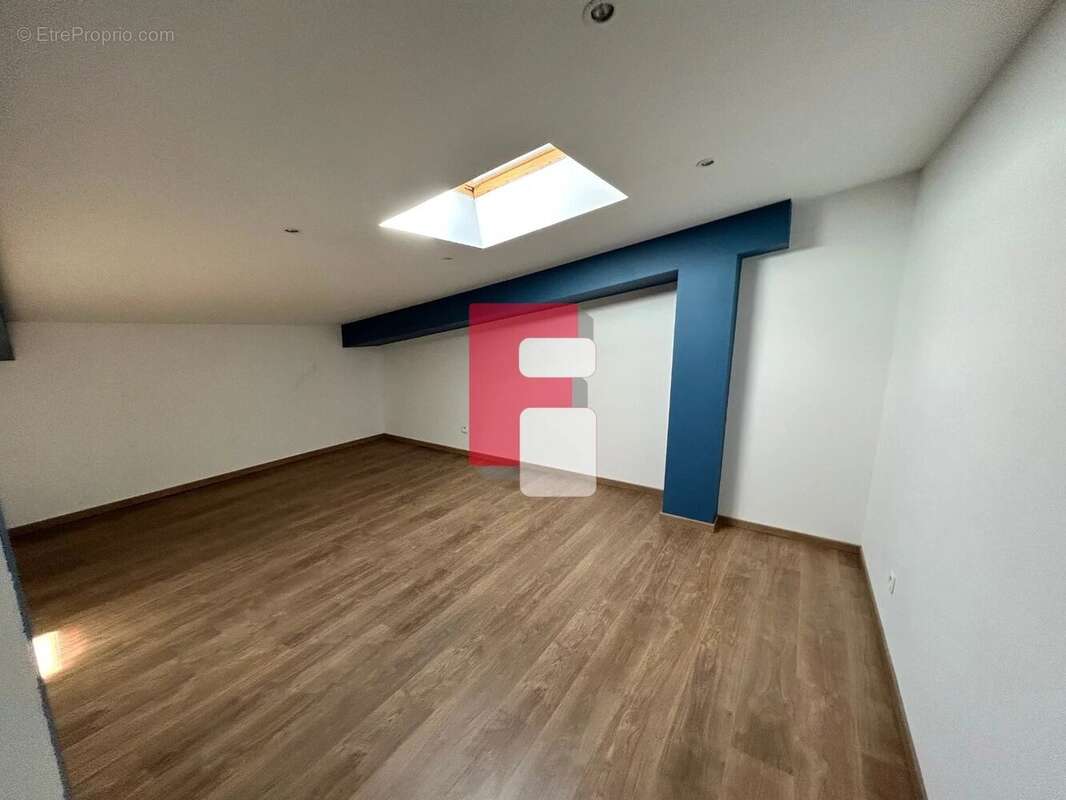 Maison à MONTIERAMEY