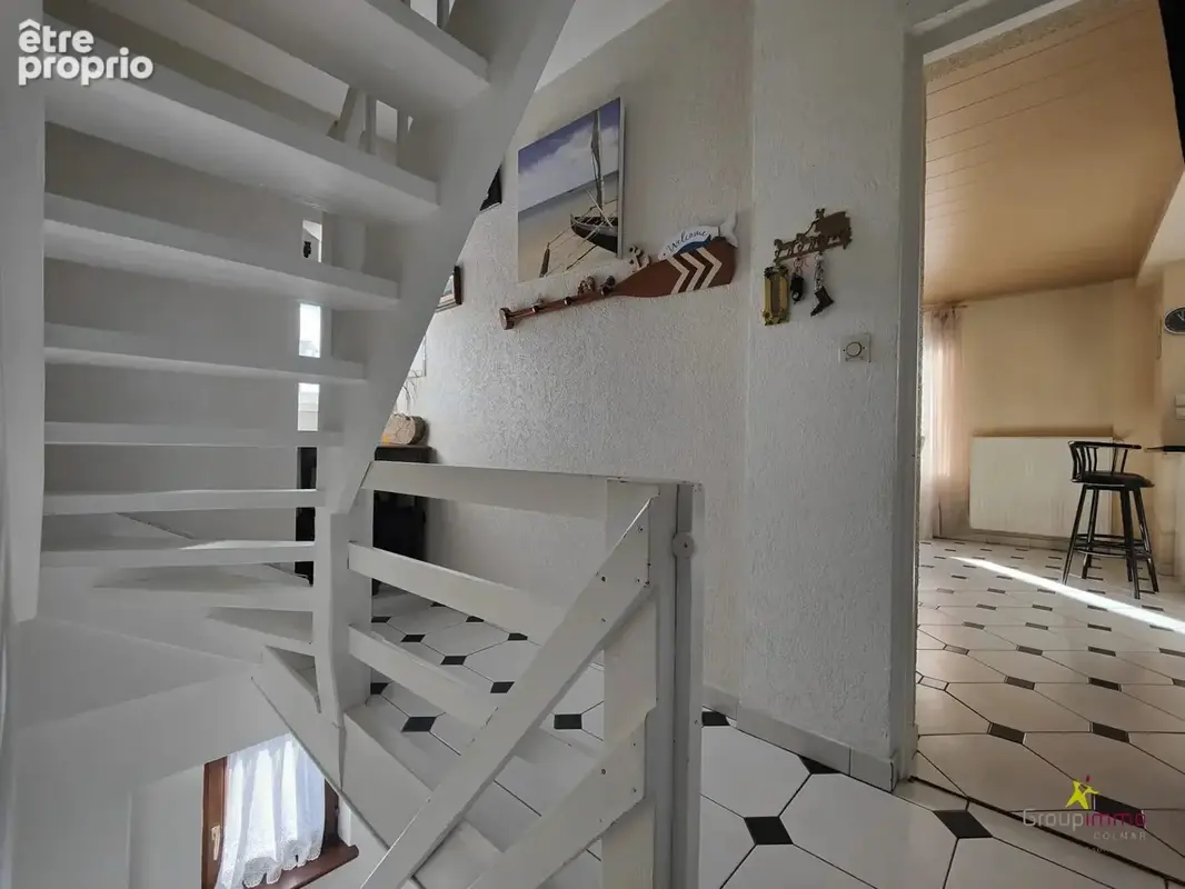 Appartement en duplex avec parking privé - en retrait de la rue - photo 13