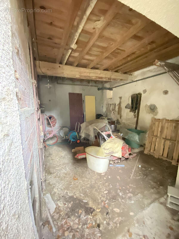 Maison à AJAC