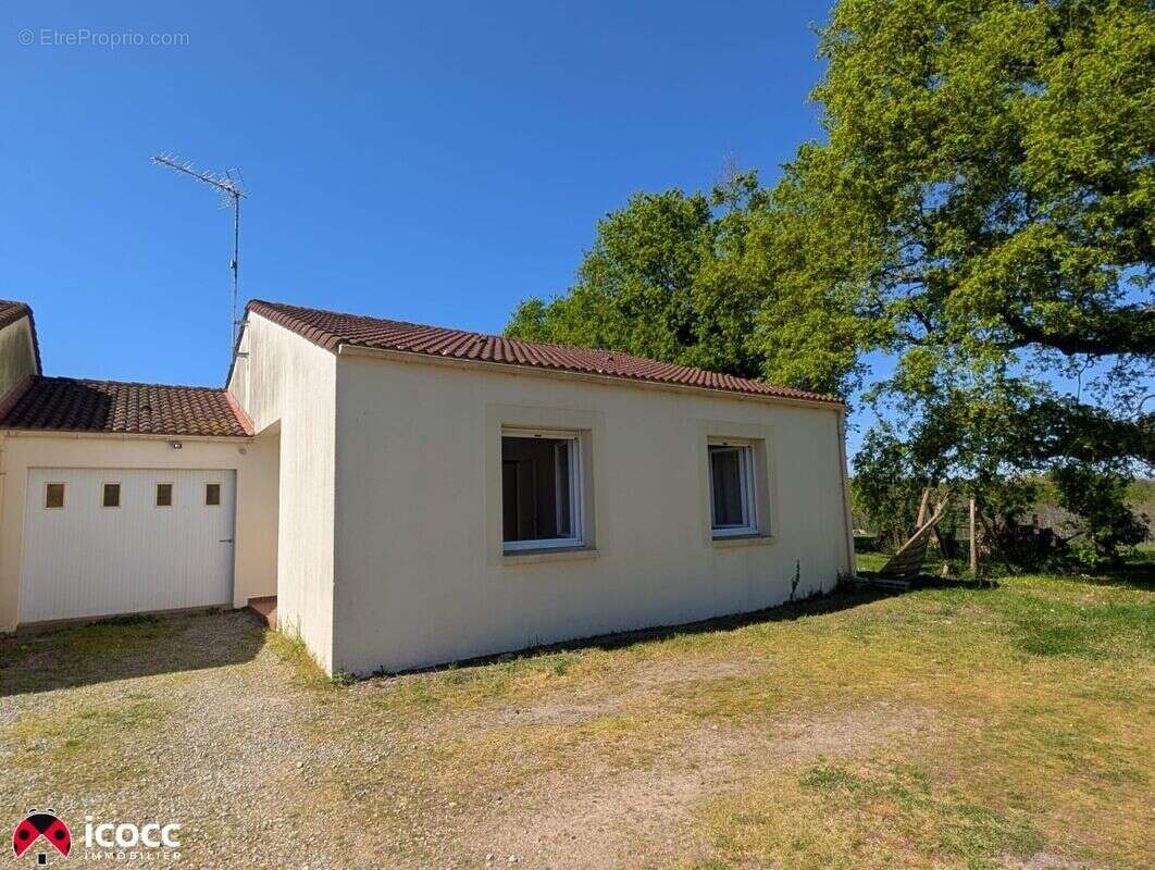 Maison à MAREUIL-SUR-LAY-DISSAIS