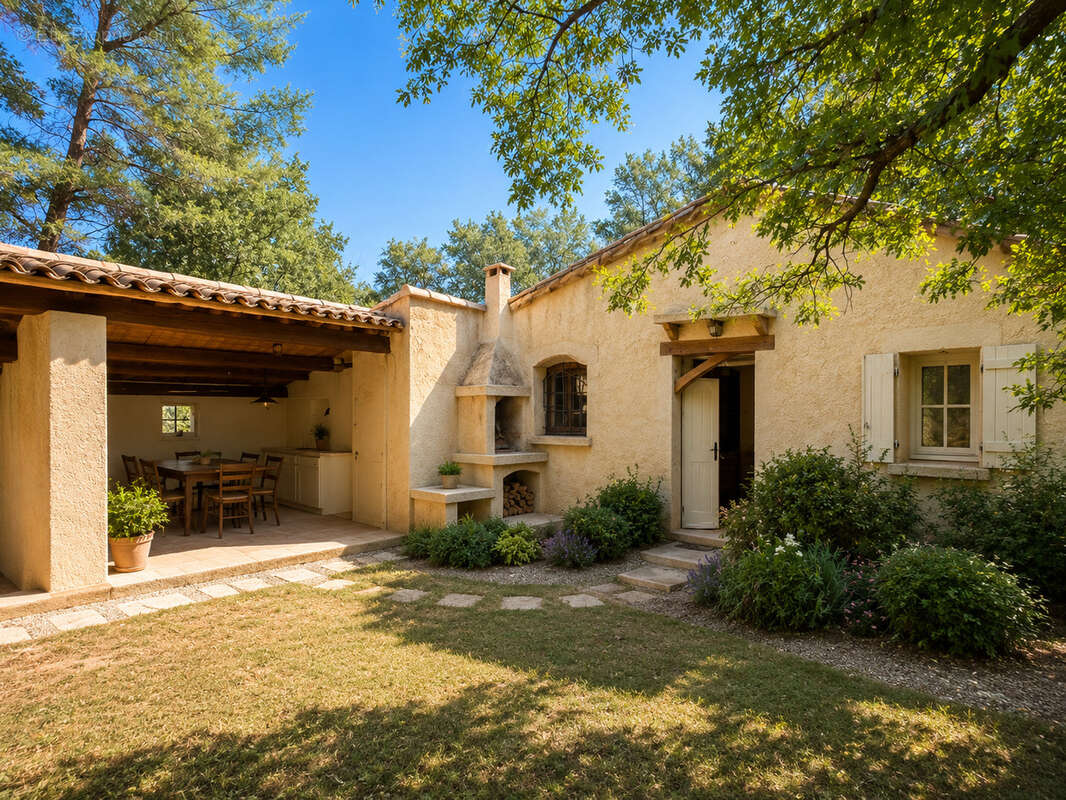 15mn de vaison - villa  plain-pied 100m2 a renover - photo 13