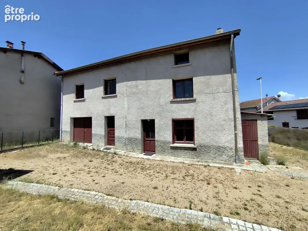 Maison de bourg à rénover avec terrain à Malvalette - photo 2