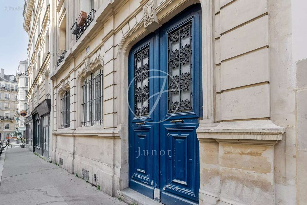 Appartement à PARIS-9E