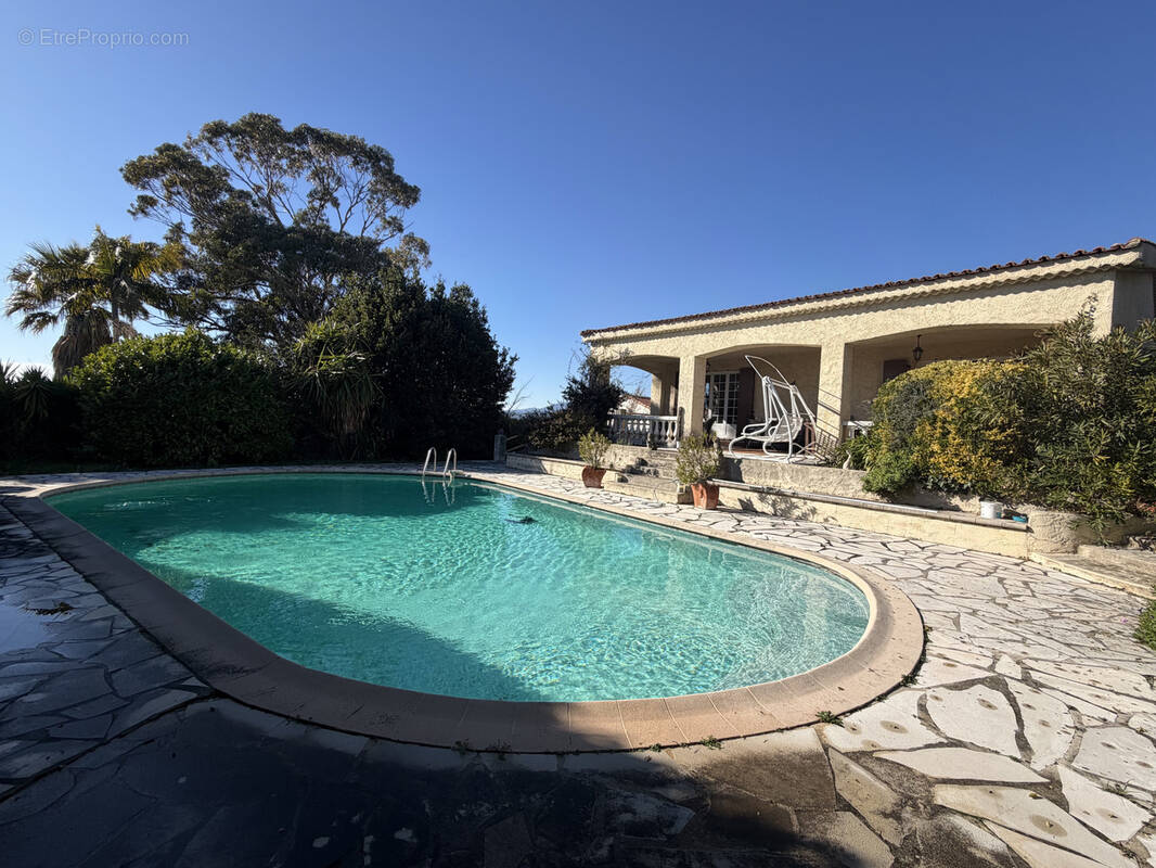 Maison à CAGNES-SUR-MER