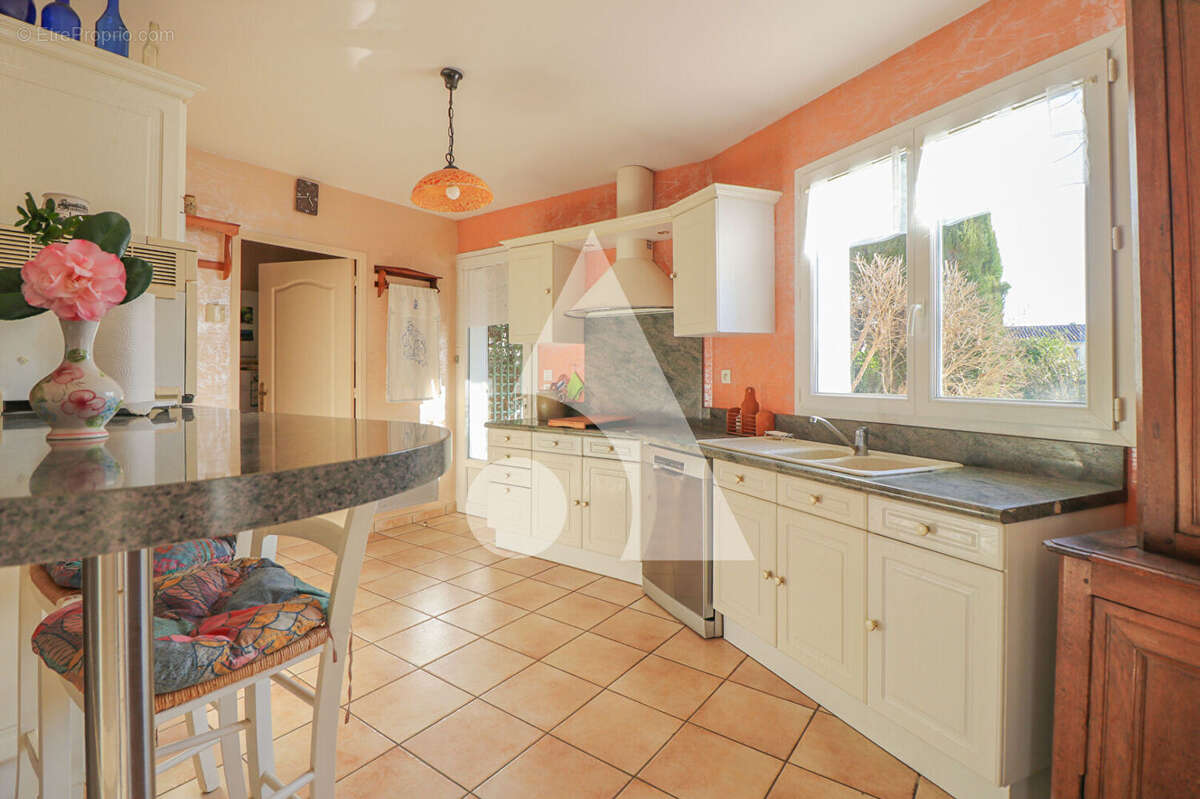 Maison de 122 m² avec Piscine et Grand Terrain Arboré Secteur Lavaur Ambres 4 pièce(s) - photo 8