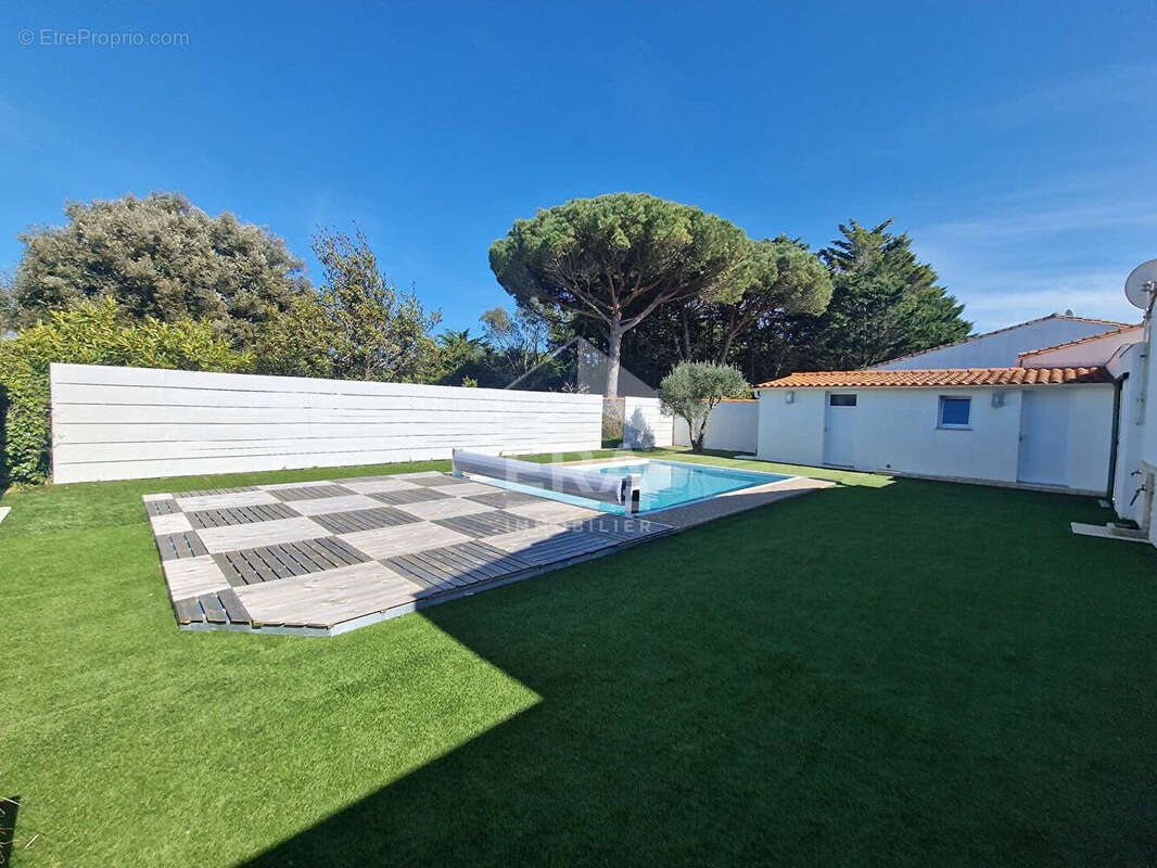 Maison à LA COUARDE-SUR-MER