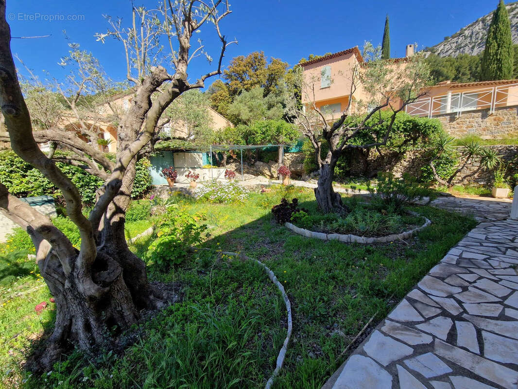 Maison à LA VALETTE-DU-VAR