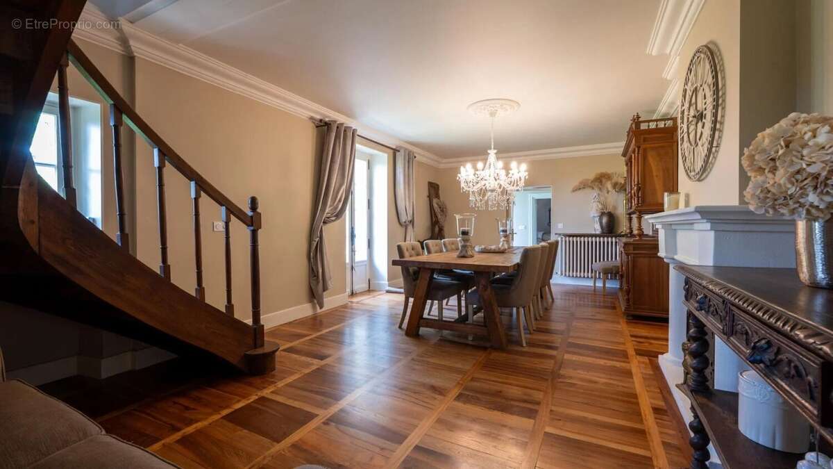 Maison à CAZALS