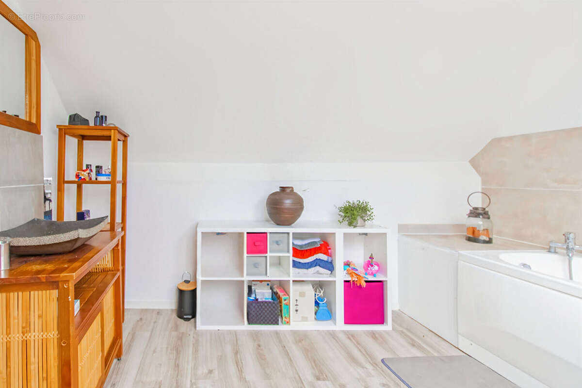 Maison à LA FALAISE