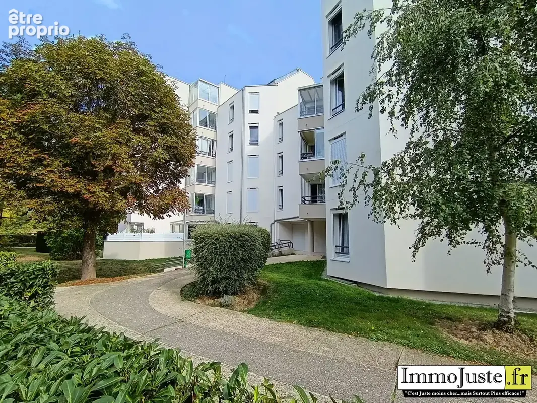 Appartement 4 pièces 81 m² à vendre à Montigny-Le-Bretonneux (78180) - photo 1