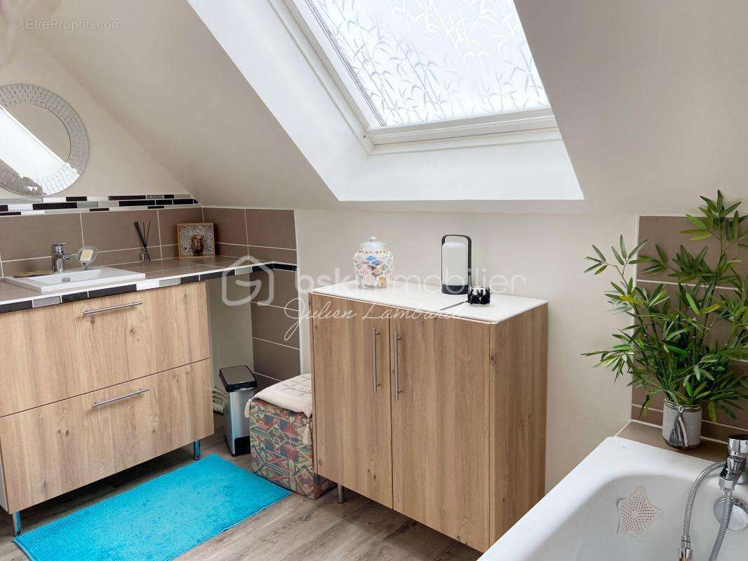 Maison à DEVILLE-LES-ROUEN