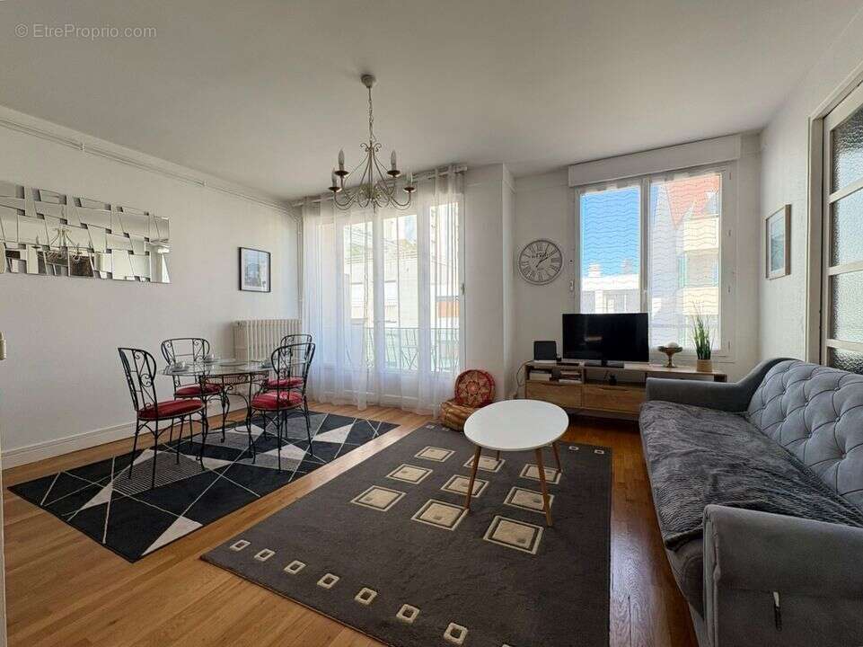 Appartement à VICHY