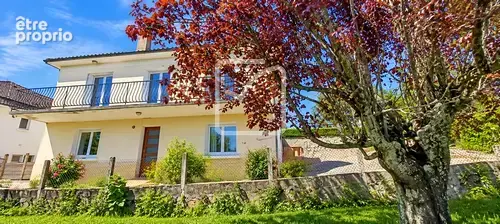 Maison de ville ou cabinet medical/professionnel de  108 m2 sur trrain clos de 515 m2 quartier residentiel cen - photo 2