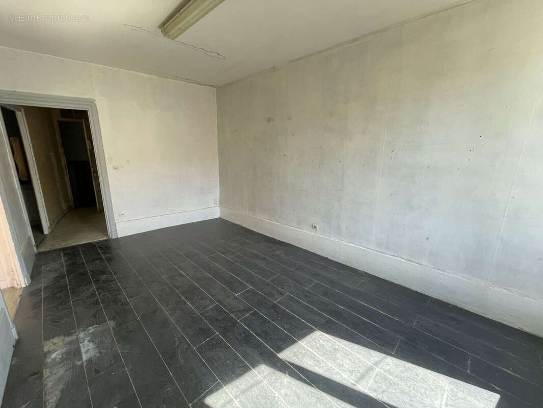 Photo 7 - Appartement à AMPLEPUIS