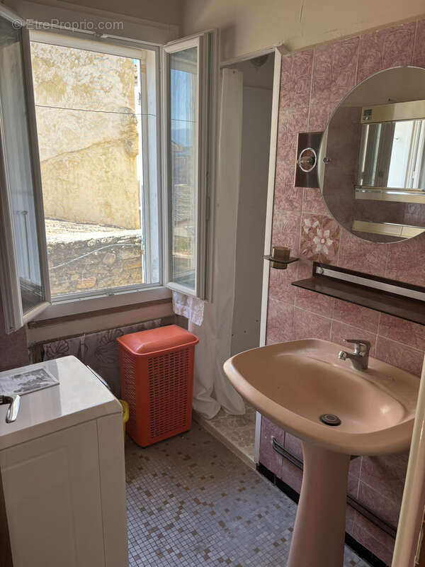 Maison à MIRABEL-AUX-BARONNIES