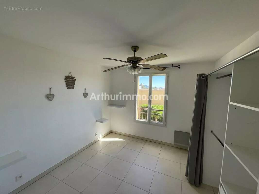 Appartement à COGOLIN