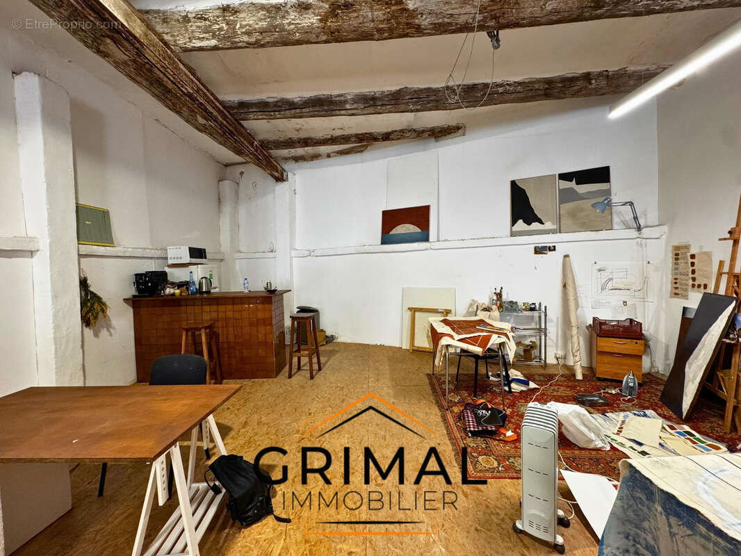 Commerce à MARSEILLE-7E