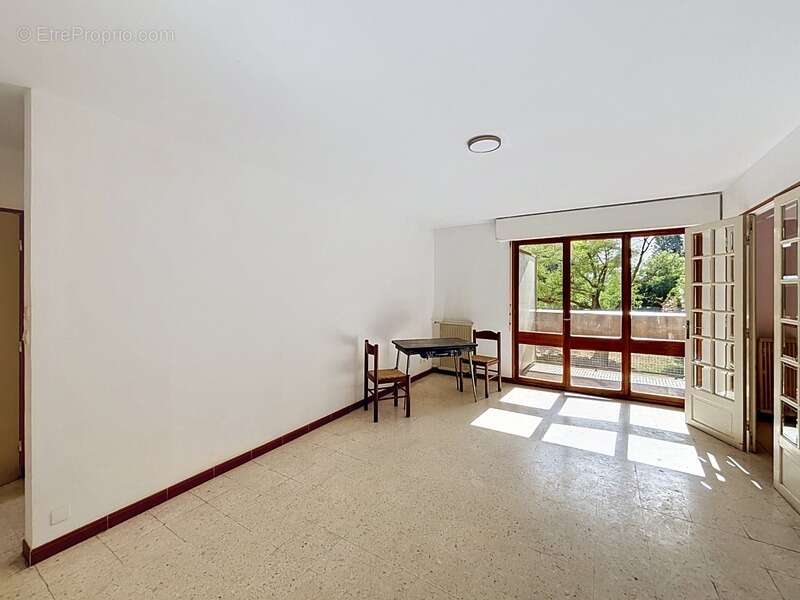 Appartement à MARSEILLE-12E