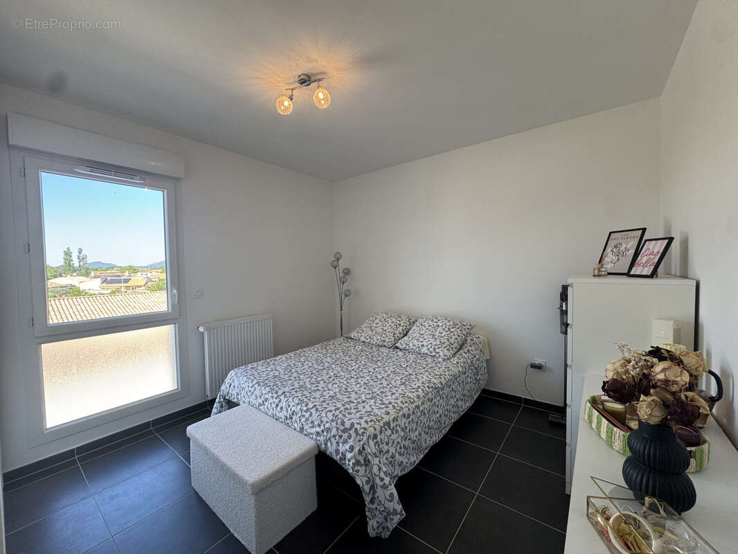 Appartement à PIERRELATTE