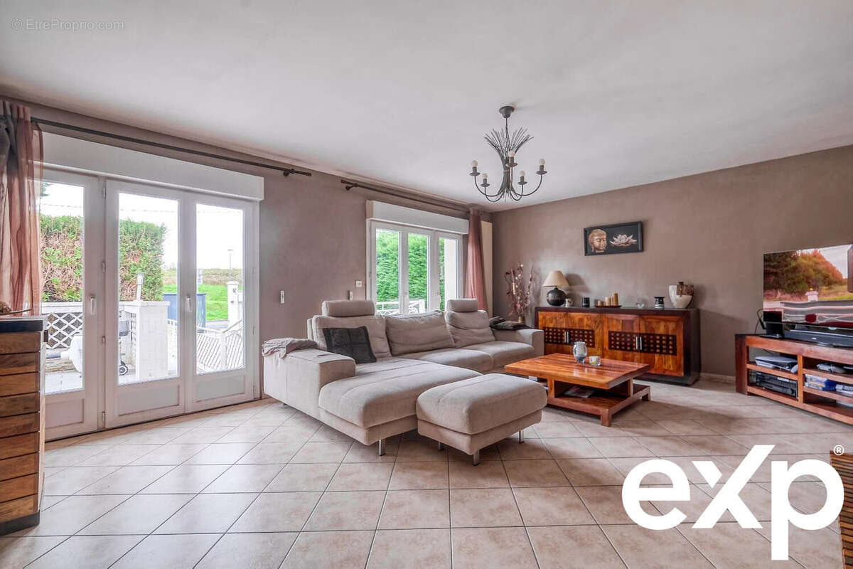 Maison à DAMMARTIN-EN-GOELE