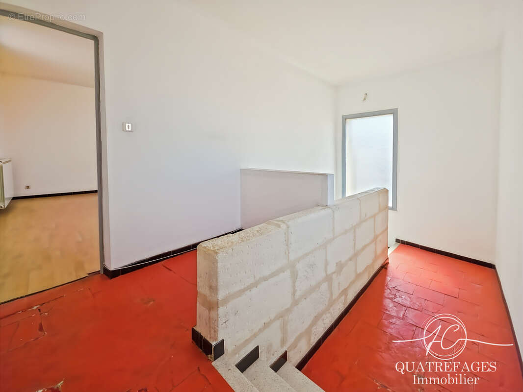 Appartement duplex de caractère, 109 m2, Centre-ville de Beaucaire - photo 8