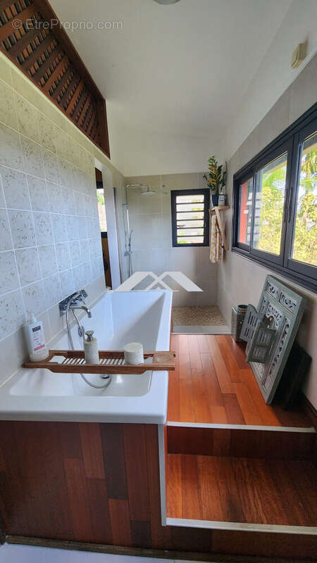 Maison à SAINT-JOSEPH