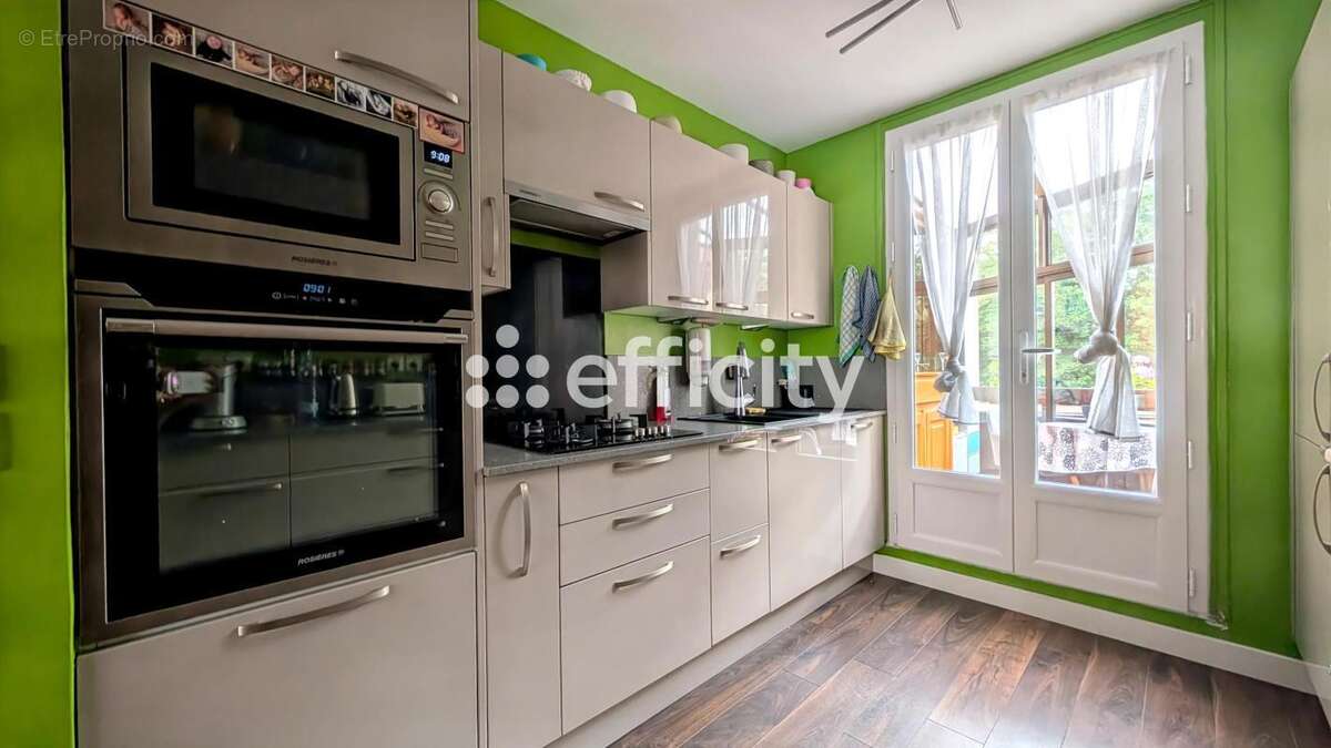Appartement à LOGNES