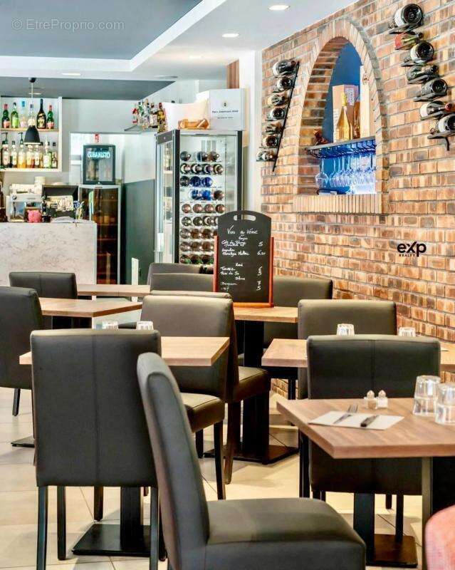 Commerce à CHALLES-LES-EAUX