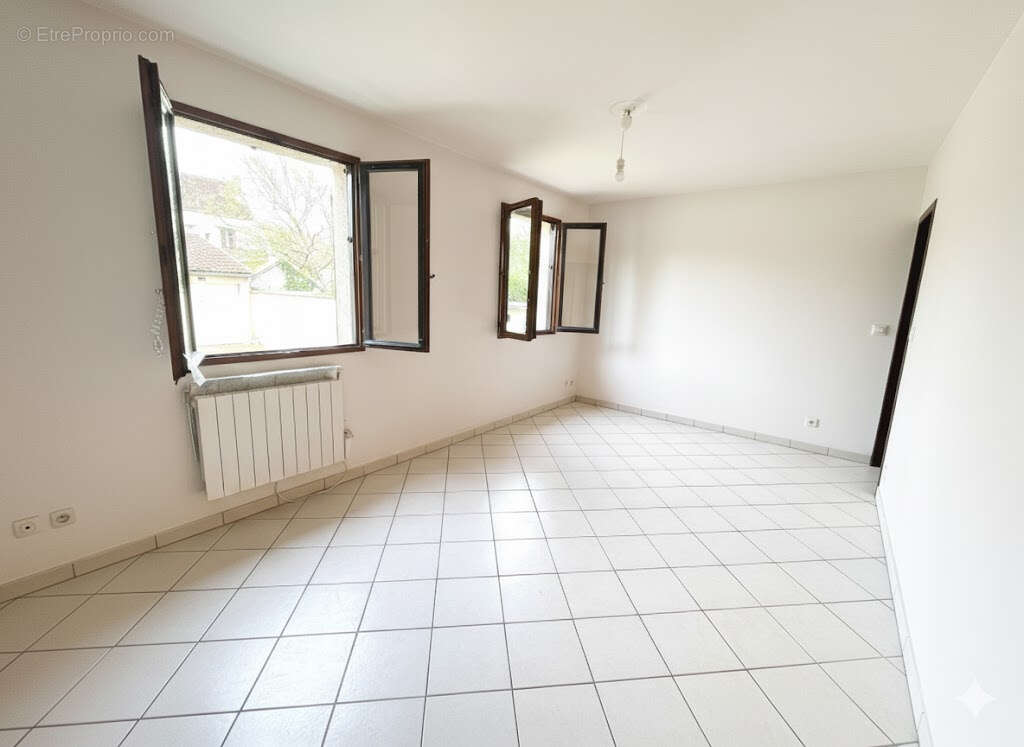 Appartement à SENS
