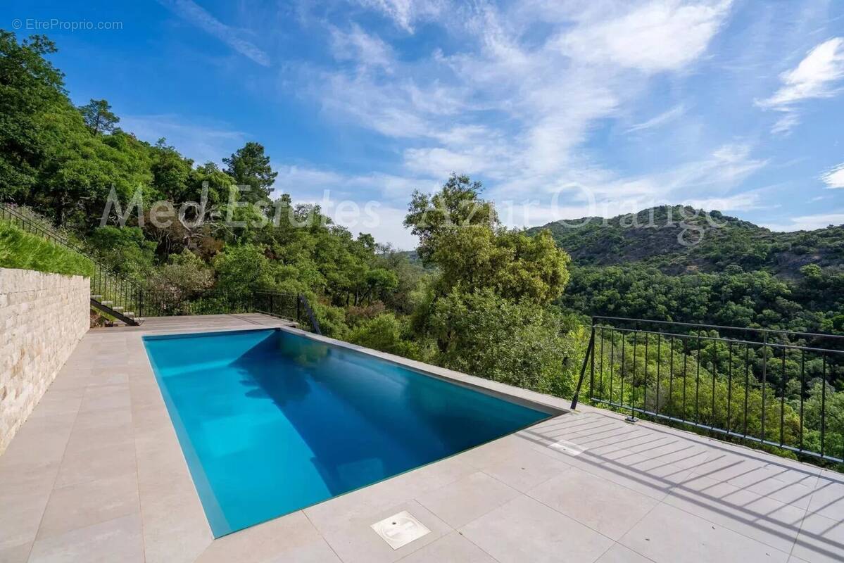 Maison à GRIMAUD