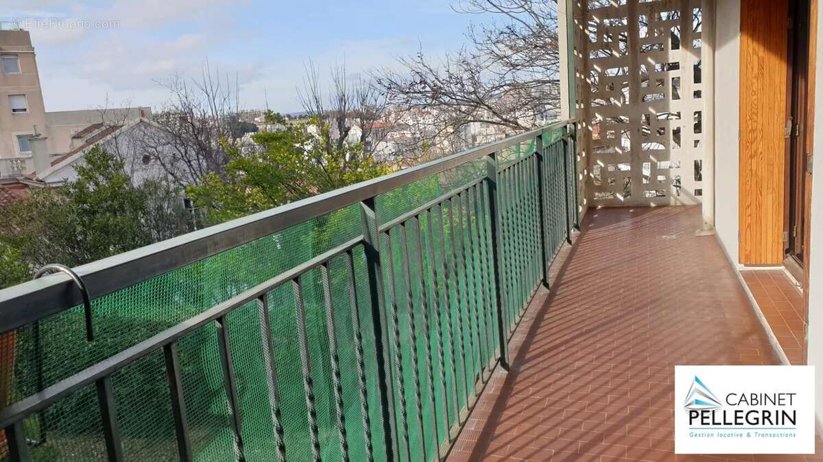 Appartement à MARSEILLE-4E